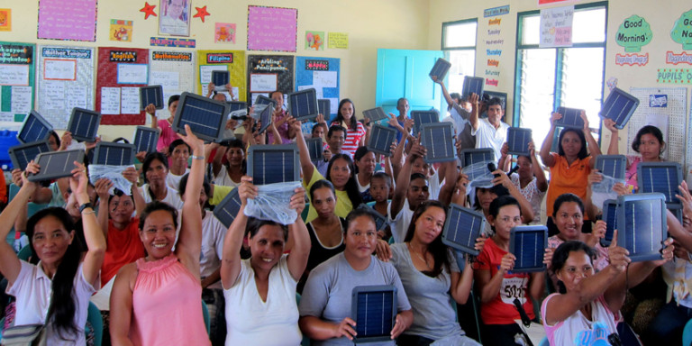 Lights of Hope: WWF-Philippines Deploys Solar Lamps in Beton, Palawan