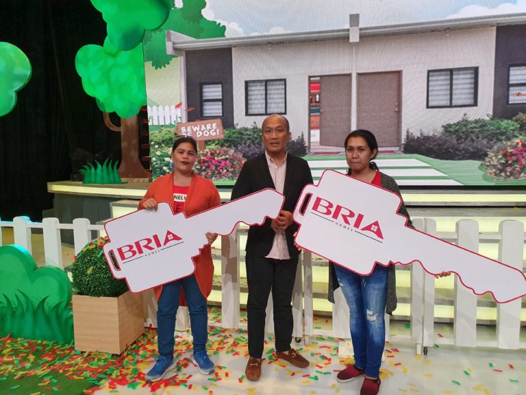 Two Filipino mothers win fine-quality modern BRIA Homes through Eat Bulaga