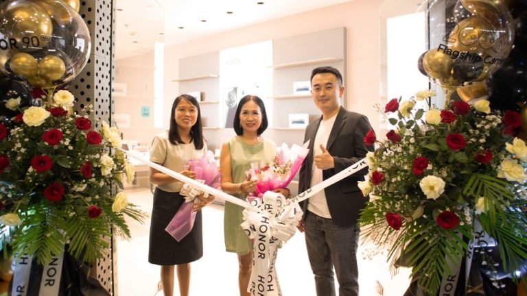 HONOR Opens First Experience Store in Mindanao at SM City GenSan 